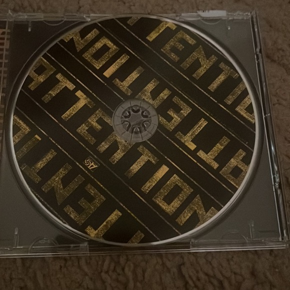 Shinedown autographed CD - Picture 5 of 6